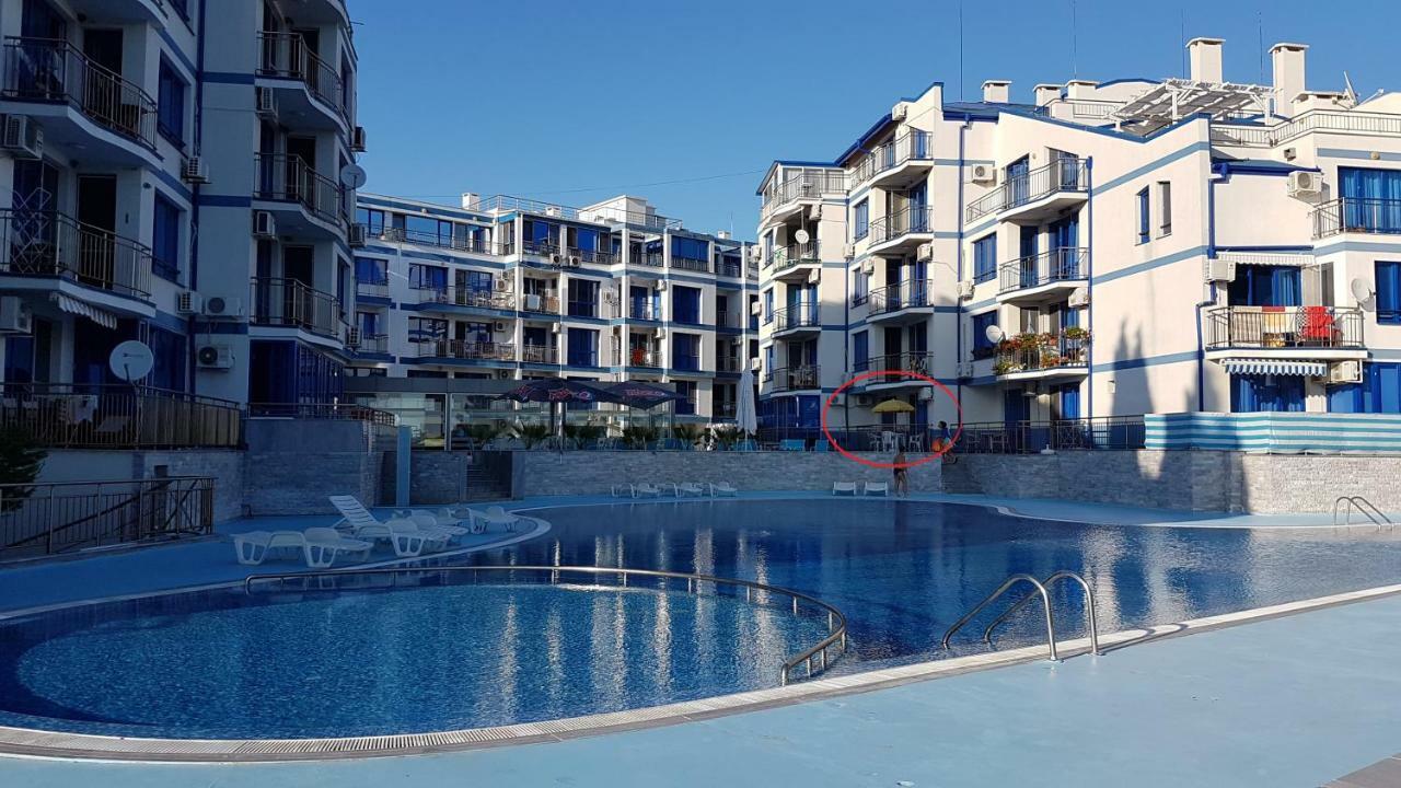 דירות פומורי Blue Bay Sea View מראה חיצוני תמונה